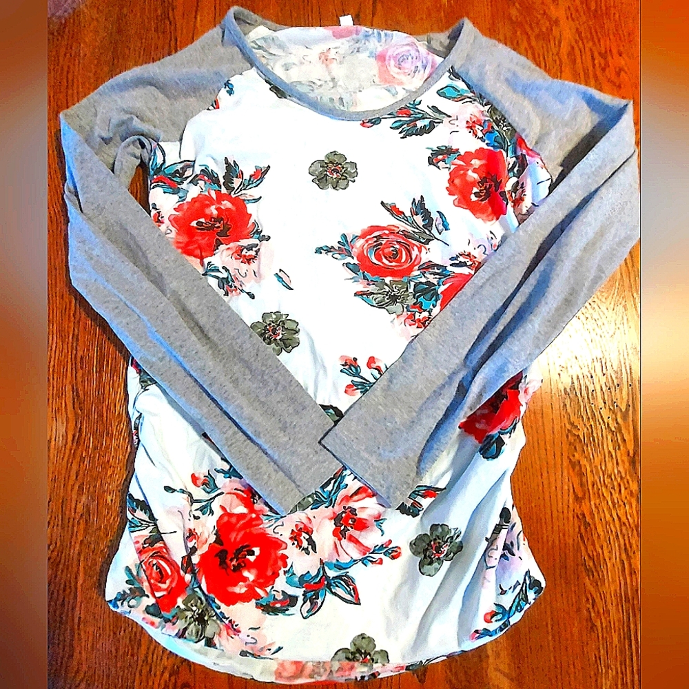 Maternity shirt